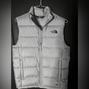 Men’s north face vest